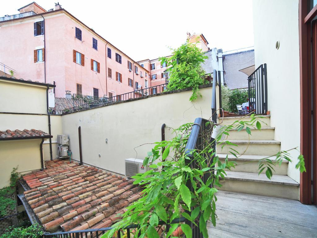 Nostromondo Ciancaleoni Palace Kültér fotó