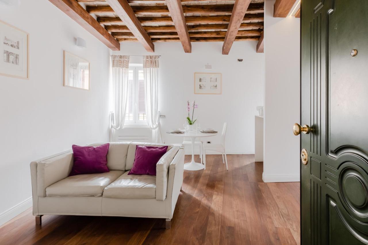 Nostromondo Ciancaleoni Palace Kültér fotó